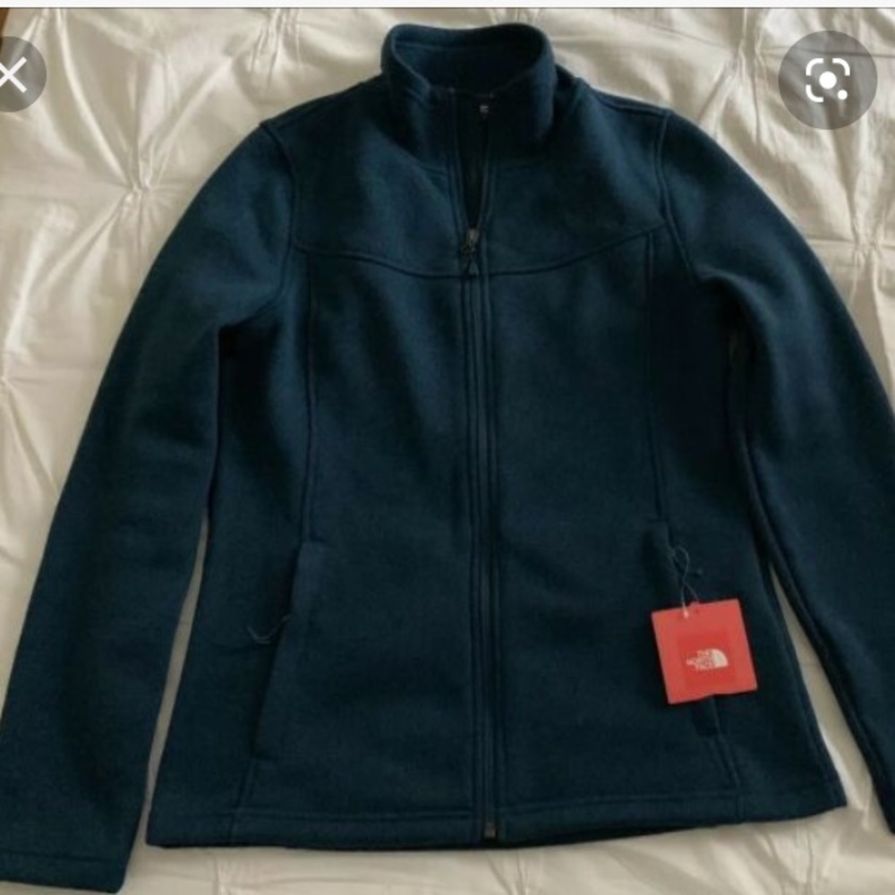 Today only! 🔥SALE🔥The North Face Maggy Sweater